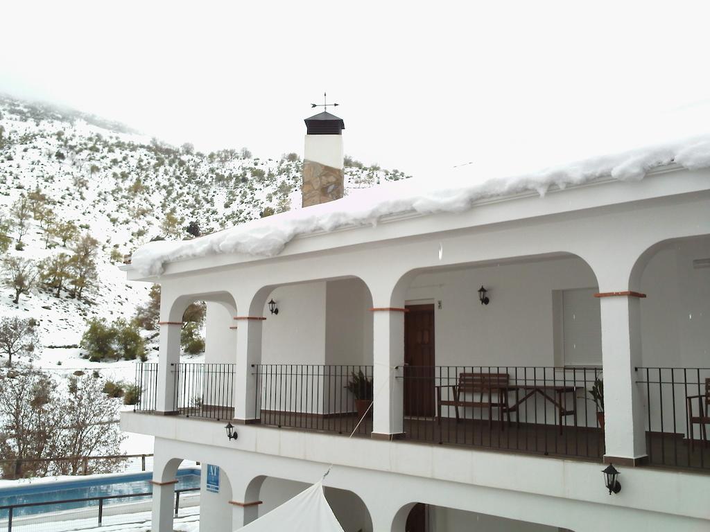 Apartamentos Turisticos Rurales Monte De Las Animas Valdepenas de Jaen 外观 照片